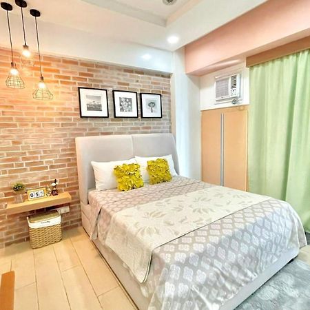 Lovely Unit With Free Wi-Fi & Netflix I Across Naia T3 Airport Manila Esterno foto