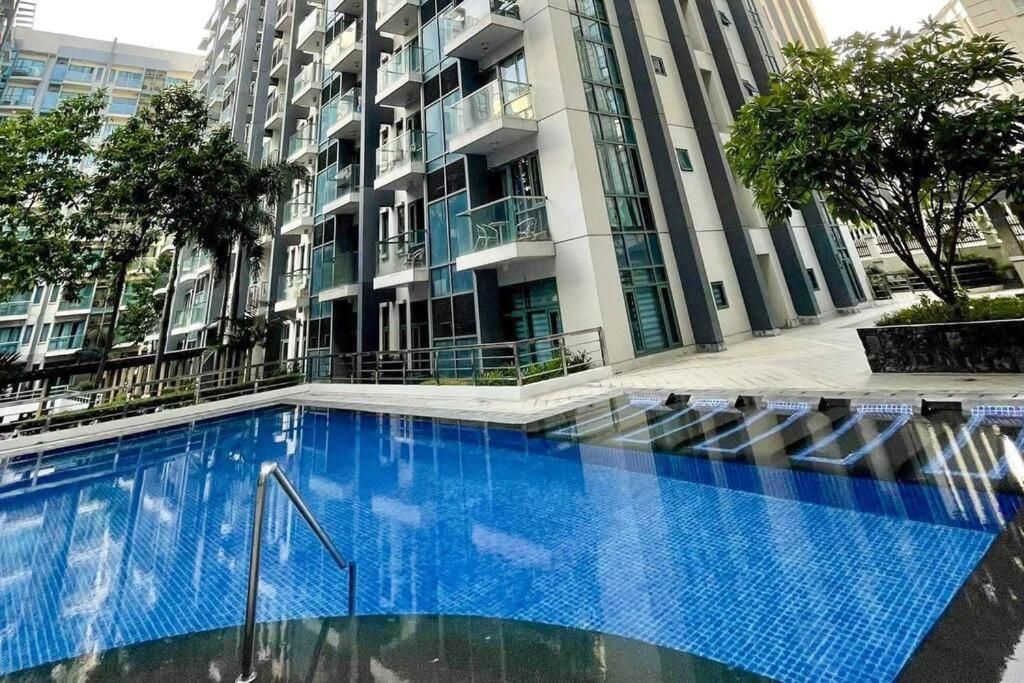 Lovely Unit With Free Wi-Fi & Netflix I Across Naia T3 Airport Manila Esterno foto