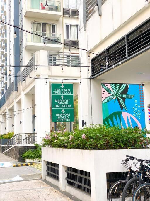 Lovely Unit With Free Wi-Fi & Netflix I Across Naia T3 Airport Manila Esterno foto