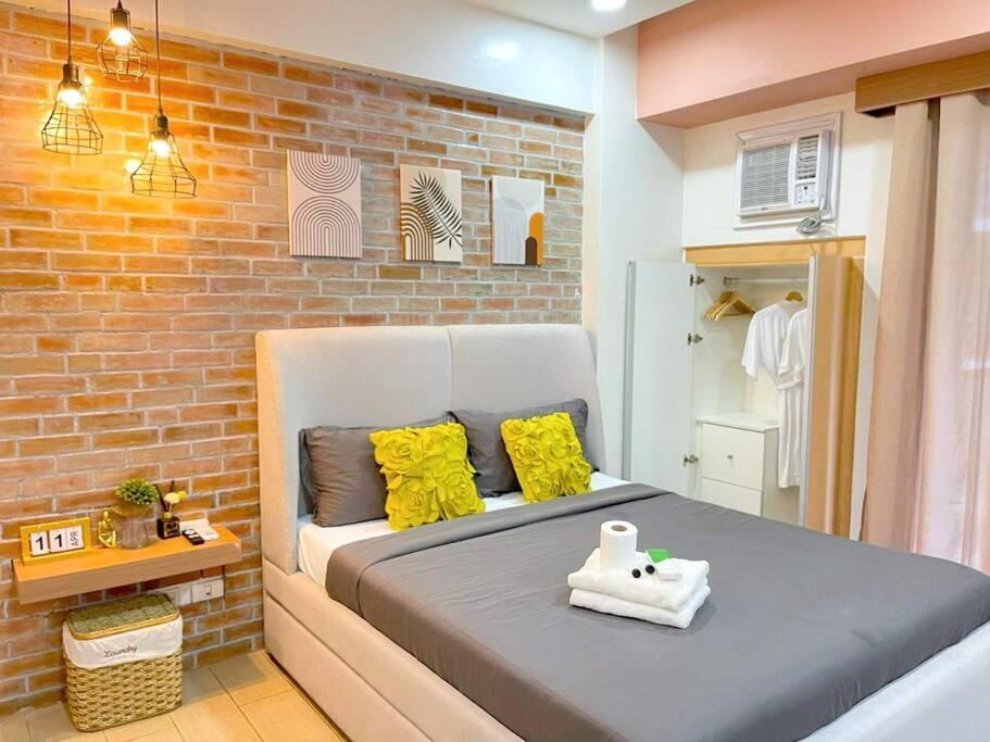 Lovely Unit With Free Wi-Fi & Netflix I Across Naia T3 Airport Manila Esterno foto