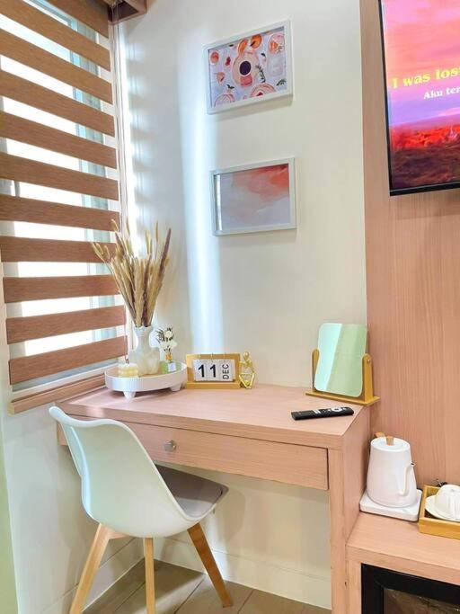 Lovely Unit With Free Wi-Fi & Netflix I Across Naia T3 Airport Manila Esterno foto