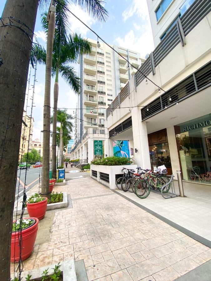 Lovely Unit With Free Wi-Fi & Netflix I Across Naia T3 Airport Manila Esterno foto
